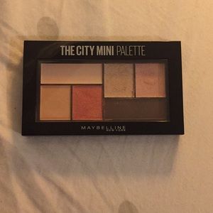 Maybelline City Mini Palette in Downtown Sunrise